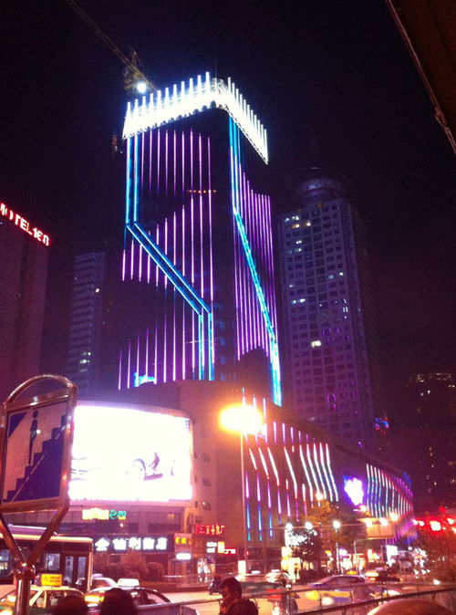 樓體照明工程不同的亮度,給城市照明添加不同的風采